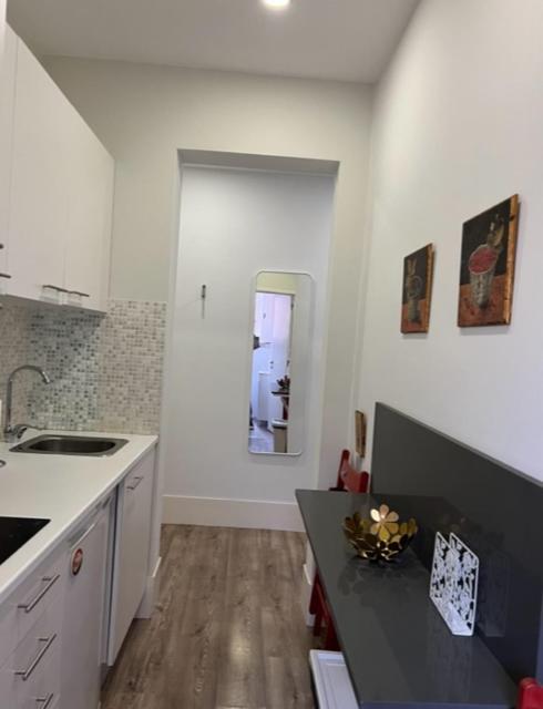 Fantastic 1 Bedroom Apartment At Roma Avenue - 1B Лісабон Екстер'єр фото