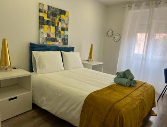 Fantastic 1 Bedroom Apartment At Roma Avenue - 1B Лісабон Екстер'єр фото
